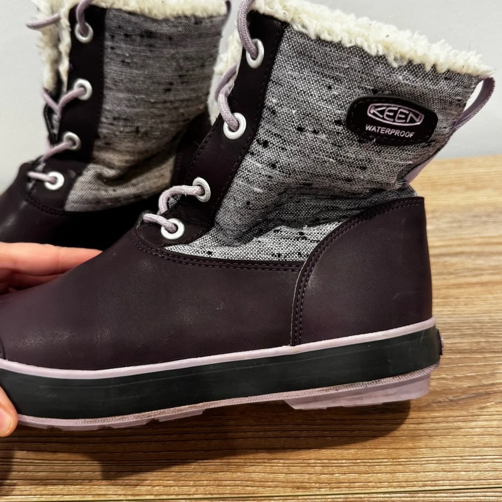 Keen Elsa Kids Size 5 Waterproof Snow Boots Purple Plum 1015491‎